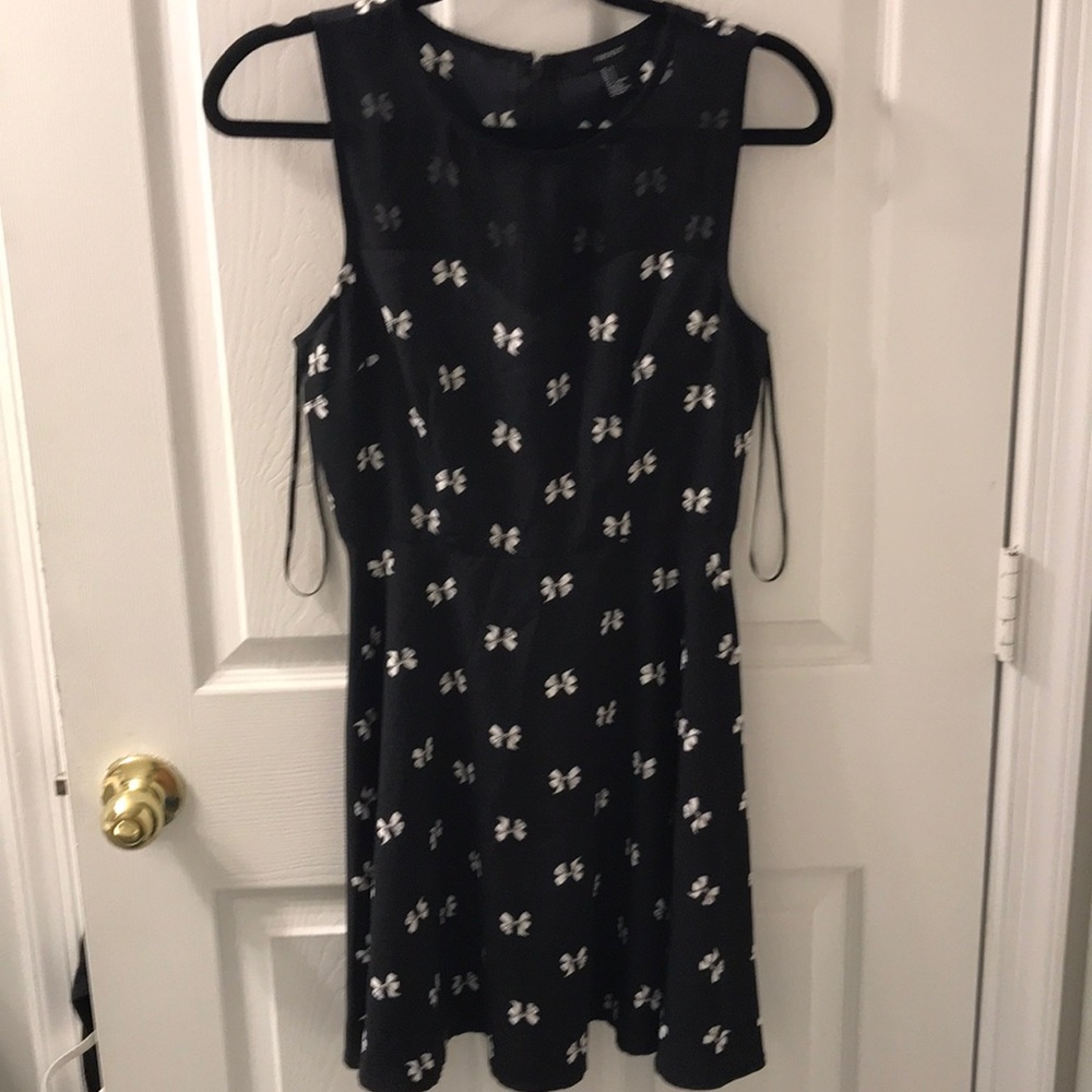 Sleeveless dress